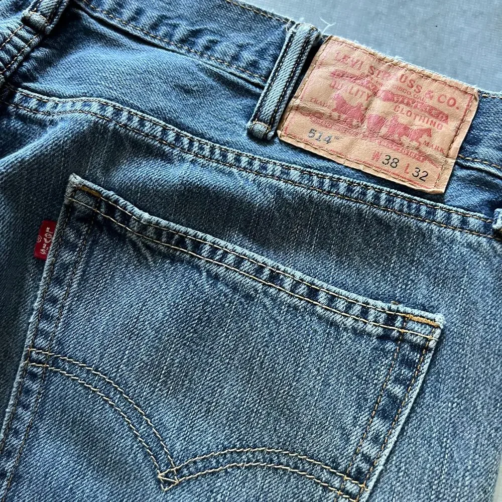 Levi's 514 Relaxed Straight Men's Size 38x32 Blue Loose Denim Jeans